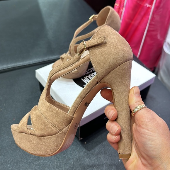 De Blossom Collection - 5” Heel - Nude Suede - Picture 2 of 7